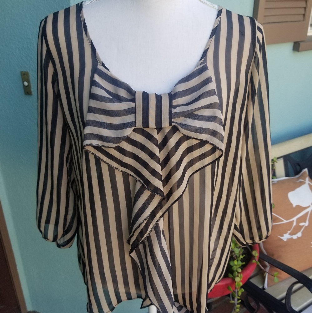 Sweetheart Bow Blouse